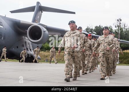 Wroclaw, Polonia. 25 Giugno 2021. 25 giugno 2021 Polonia Breslavia arrivo di soldati polacchi dall'Afghanistan dopo la decisione di ritirare completamente le truppe polacche dall'Afghanistan. Credit: Krzysztof Kaniewski/ZUMA Wire/Alamy Live News Foto Stock