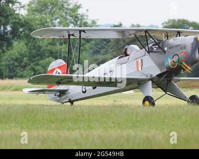 Headcorn, Kent, Regno Unito. 25 Giugno 2021. Foto dal primo giorno della Battaglia di Gran Bretagna Air Show all'Headcorn Aerodromo di Kent. Credit: James Bell/Alamy Live News Foto Stock