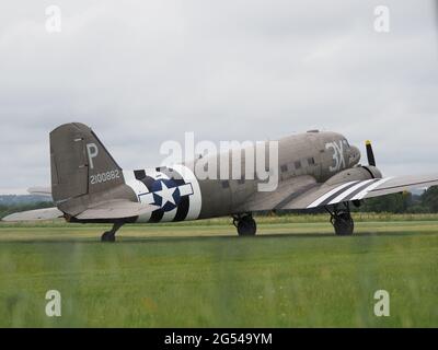 Headcorn, Kent, Regno Unito. 25 Giugno 2021. Foto dal primo giorno della Battaglia di Gran Bretagna Air Show all'Headcorn Aerodromo di Kent. Credit: James Bell/Alamy Live News Foto Stock