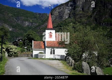 Undredal Stave Chiesa, la più piccola chiesa d'Europa Foto Stock