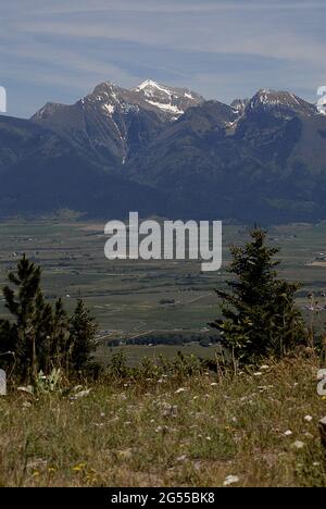 Valle di Flathead vicino a missoula /Montana 19 giugno 2016 valle nord valle di jako, valle di missione e valle di flathead e Flatea tribù reseration indiana Foto Stock