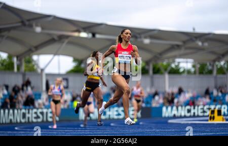 Manchester, Regno Unito. 25 Giugno 2021. 25 giugno 2021; Manchester Regional Arena, Manchester, Lancashire, Inghilterra; Muller British Athletics Championships; Laviai Nielsen si qualifica per le finali di 400m Credit: Action Plus Sports Images/Alamy Live News Foto Stock