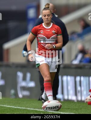 Warrington, Regno Unito. 25 Giugno 2021. Jess McAuley (2) del Galles durante la partita a Warrington, Regno Unito, il 25/06/2021. (Foto di Richard Long/ RL Photography/News Images/Sipa USA) Credit: Sipa USA/Alamy Live News Foto Stock