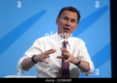 File photo datato 17/7/2019 dell'ex segretario della salute Jeremy Hunt che ha avvertito che il Regno Unito sta affrontando un momento 'ora o mai' per riparare il sistema di assistenza sociale. Data di emissione: Sabato 26 giugno 2021. Foto Stock