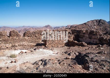 EGITTO, SINAI: La città di Santa Caterina si trova 1600m sopra il livello del mare ai piedi dei monti Sinai. Principalmente conosciuto per il suo famoso greco-ortodosso mon Foto Stock