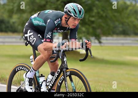 L'olandese IDE Schelling di Bora-Hansgrohe ha ritratto in azione durante la prima tappa della 108a edizione della corsa ciclistica Tour de France, 197,8km da Foto Stock