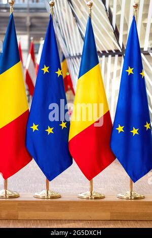 Il presidente del Consiglio europeo Charles MICHEL riceve il primo ministro della Romania Florin CITU. Bruxelles, Belgio. Foto Stock