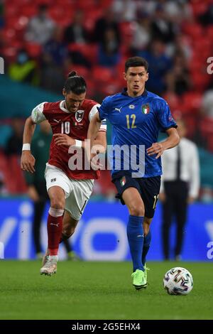 Londra, Regno Unito. 26 Giugno 2021. Matteo Pessina (Italia)Florian Grillitsch (Austria)20 Calcio : Campionato europeo UEFA 2020; turno del 16 ; incontro finale tra Italia 2-1 Austria allo stadio di Wembley ; Londra, Inghilterra;( foto di aicfoto)(ITALIA) [0855] Foto Stock