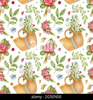 Motivo acquerello senza cuciture con rosa, fiore, borsa, farfalla e bacche su sfondo chiaro. Brillante illustrazione estiva. Foto Stock