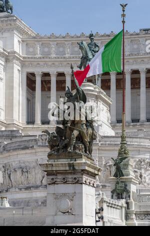 Il Monumento Nazionale Vittorio Emanuele II, l'azione (chiamata alle armi), Roma, Italia Foto Stock