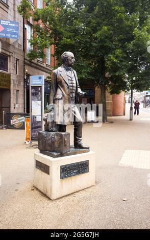 Statua di Thomas Cook fuori dalla stazione ferroviaria di Leicester Foto Stock