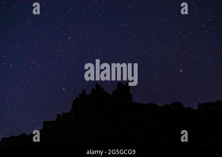 Il castello di notte nel Capitol Reef National Park, Utah Foto Stock