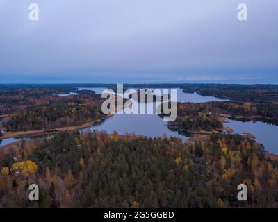 Tramonto al Raasepori, Finlandia, a ottobre. Foto Stock