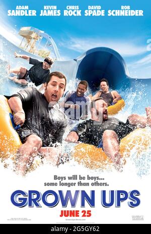 Grown UPS (2010) diretto da Dennis Dugan con Adam Sandler, Salma Hayek, Kevin James e Rob Schneider. Dopo che il loro allenatore di pallacanestro della scuola superiore passa via, cinque buoni amici ed ex compagni di squadra si riuniscono per un fine settimana di festa del 4 luglio. Foto Stock