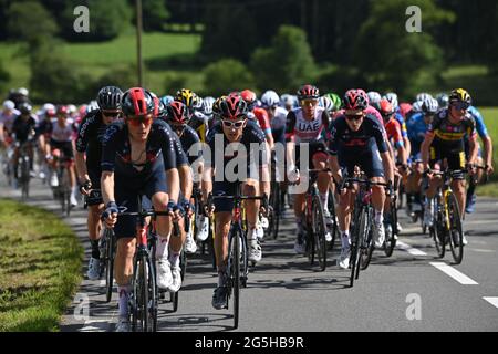 Tour de France 2021, fase 2 Perros-Guirec al Mur de Bretagne Guerledan. 27 Giugno 2021. Credit: Peter Goding/Alamy Live News Foto Stock