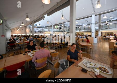 Mensa dell'Università Heinrich Heine di Duesseldorf Foto Stock