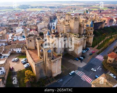 Veduta aerea di Olite con il Palazzo dei Re di Navarra, Spagna Foto Stock