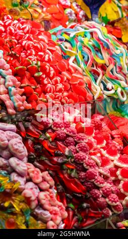 Colorata gelatina dolce per la vendita nel mercato spagnolo Foto Stock