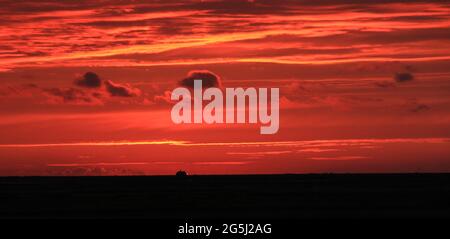 Tramonto sulle paludi di Cley, Norfolk Foto Stock