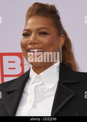 Los Angeles, Stati Uniti. 27 Giugno 2021. La regina Latifah arriva al BET Awards 2021 che si è tenuto al Microsoft Theatre di Los Angeles, California, domenica 27 giugno 2021. (Foto di Sthanlee B. Mirador/Sipa USA) Credit: Sipa USA/Alamy Live News Foto Stock