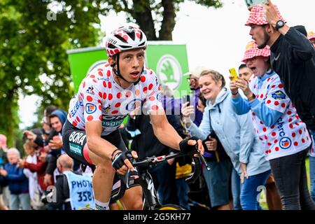 L'olandese IDE Schelling di Bora-Hansgrohe ha ritratto in azione durante la terza tappa della 108a edizione della corsa ciclistica Tour de France, a 182,9 km da Foto Stock