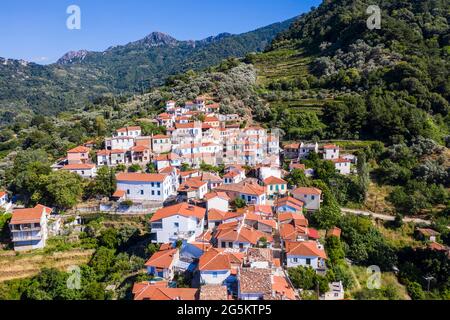 Villaggio di montagna, Manolates, Samos, Grecia, Europa Foto Stock