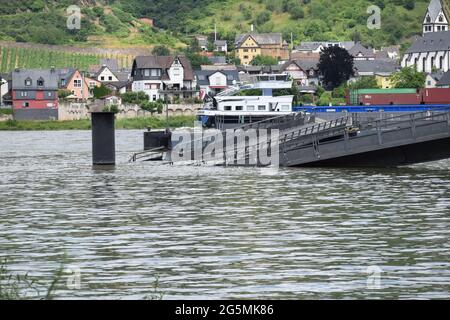 Ponte crollato a Geysir Andernach, Namedyer Werth 29.06.2021 Foto Stock