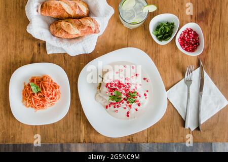 Chile en Nogada cibo messicano piatto tradizionale da Puebla Messico Foto Stock