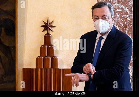 Roma, Italia. 28 Giugno 2021. Il primo ministro italiano Mario Draghi ha visto prima del suo incontro con il Segretario di Stato americano Anthony Blinken a Palazzo Chigi a Roma. Credit: SOPA Images Limited/Alamy Live News Foto Stock