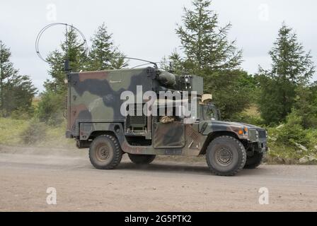 Betsukai Cho, Giappone. 29 Giugno 2021. Un veicolo ad alta mobilità della forza di autodifesa di terra giapponese è visto durante l'esercitazione militare congiunta USA-Giappone 'Orient Shield 21' a Hokkaido, Giappone, martedì 29 giugno 2021. Foto di Keizo Mori/UPI Credit: UPI/Alamy Live News Foto Stock