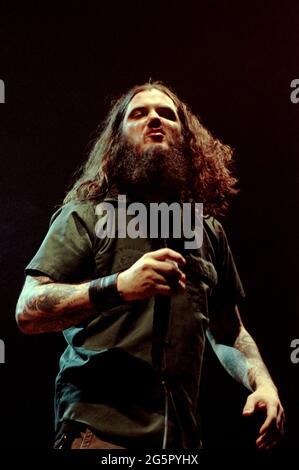 Milano Italia 03 maggio 2000 : Pantera, concerto dal vivo al Forum di Assago, cantante di Pantera, Phil Anselmo , durante il concerto Foto Stock