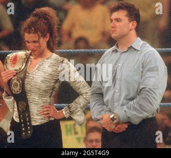 Stephanie McMahon Shane McMahon 2000 Foto di John Barrett/PHOTOlink Foto Stock