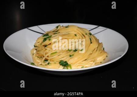 Spaghetti aglio e olio Foto Stock