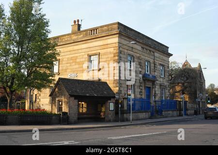 Royal Bank of Scotland Branch a Bakewell Derbyshire, Inghilterra Regno Unito, edificio classificato di grado II Foto Stock