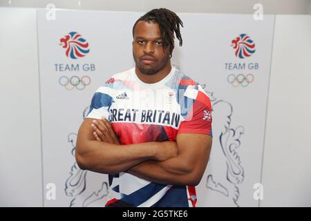 Lawrence Okoye durante la sessione di kiting di atletica per le Olimpiadi di Tokyo 2020 al NEC di Birmingham, Regno Unito. Data immagine: Martedì 29 giugno 2021. Foto Stock