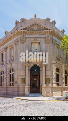 Edificio della vecchia banca (Banco Provincia) a San Antonio de Areco, provincia di Buenos Aires, Argentina Foto Stock