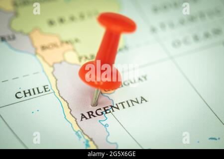 Località Argentina, puntino rosso sulla mappa di viaggio, punto di riferimento e marcatura, turismo e concetto di viaggio, Sud America Foto Stock