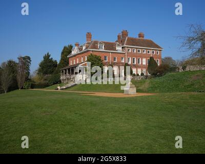 Residenza storica Benington Lordship nell'Hertfordshire vista dal giardino. Foto Stock