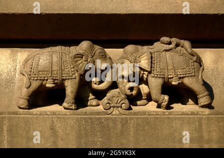 NASHIK, INDIA - Dic 18, sculture in pietra nel tempio di Kalaram (tempio indù) a Nashik in India, è famoso templi indù a Nashik Foto Stock