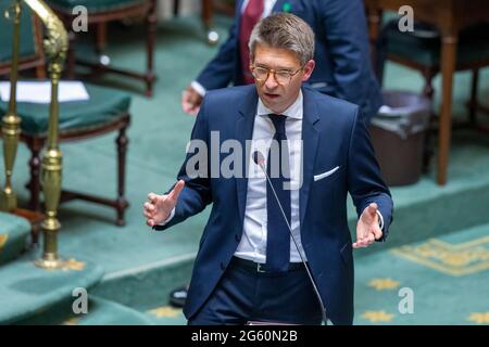 Vice primo ministro e ministro dell'Economia e del lavoro Pierre-Yves Dermagne Nella foto, durante una sessione plenaria dell'Assemblea Parlamento federale i Foto Stock