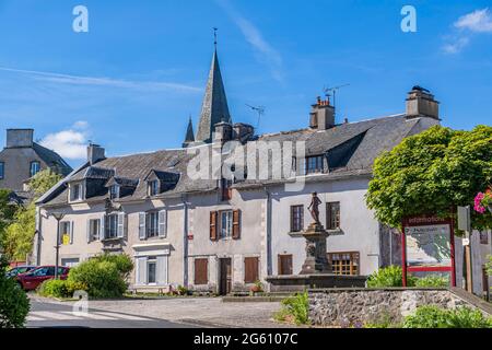 Francia, Cantal, villaggio di Marcenat, Cezallier, parco naturale regionale vulcani d'Auvergne (Parc naturel régional des Volcans d'Auvergne) Foto Stock