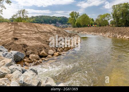 Francia, Indre et Loire, Savonnières, cantiere per un fiume che bypassa la diga sullo Cher per facilitare il passaggio di pesce migrante, soglia a monte Foto Stock