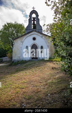 Francia, Alpi dell'alta Provenza, terra di Forcalquier, Lurs, cappella di Saint Michel Foto Stock