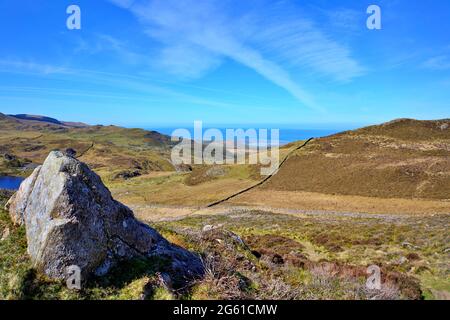 Vista dai laghi di Cregennan ad Arthog in snowdonia, Galles. Foto Stock