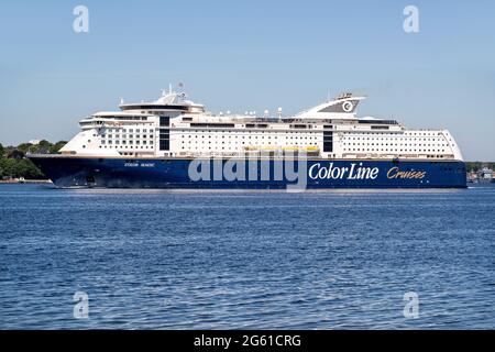 Color Line ferry COLORE MAGICO nel fiordo di Kiel Foto Stock