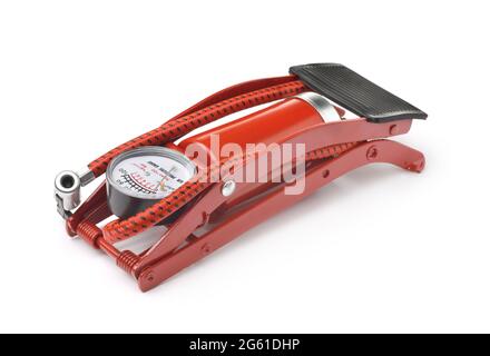 Pompa a pedale per pneumatici per auto isolata su bianco Foto Stock