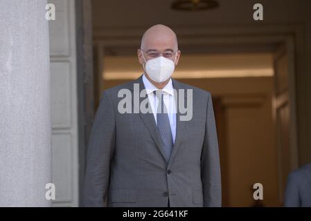 Atene, Grecia. 02 luglio 2021. Il Ministro degli Affari Esteri greco Nikos Dendias durante l'incontro con Aguila Saleh Issa Presidente della Camera dei rappresentanti libica. (Foto di Dimitrios Karvountzis/Pacific Press) Credit: Pacific Press Media Production Corp./Alamy Live News Foto Stock