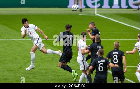 Harry Maguire (Inghilterra), Kai Havertz (Deutschland), Robin Gosens (Deutschland) Inghilterra - Deutschland London, 29.06.2021, Fussball, Saison 2020/21 F Foto Stock