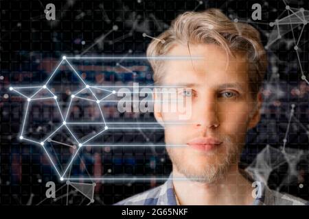 verifica biometrica o concetto di riconoscimento facciale, nuova tecnologia Foto Stock