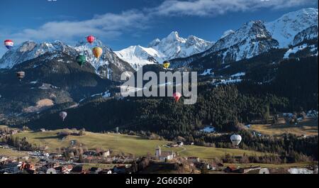 Festa dei mongolfiere a Château-d'Oex, Svizzera Foto Stock